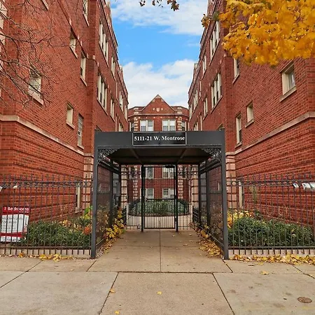 Elegant 2Br Chicago Apartment - Montrose 1A